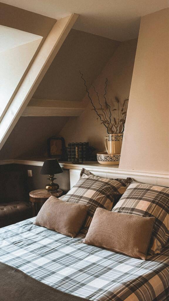 chambre beige realiser par triova